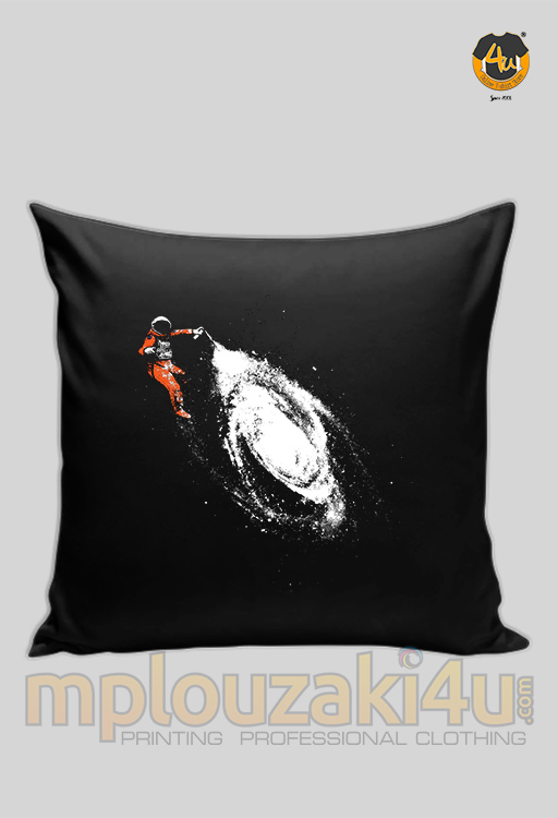 astronaut-sprey-pillow