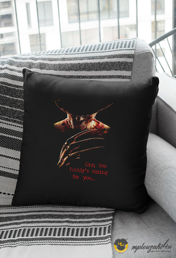 1-2-Freddy-is-coming-for-u-p