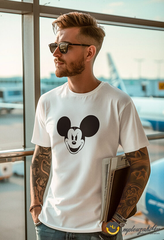 Scary-micky-wh